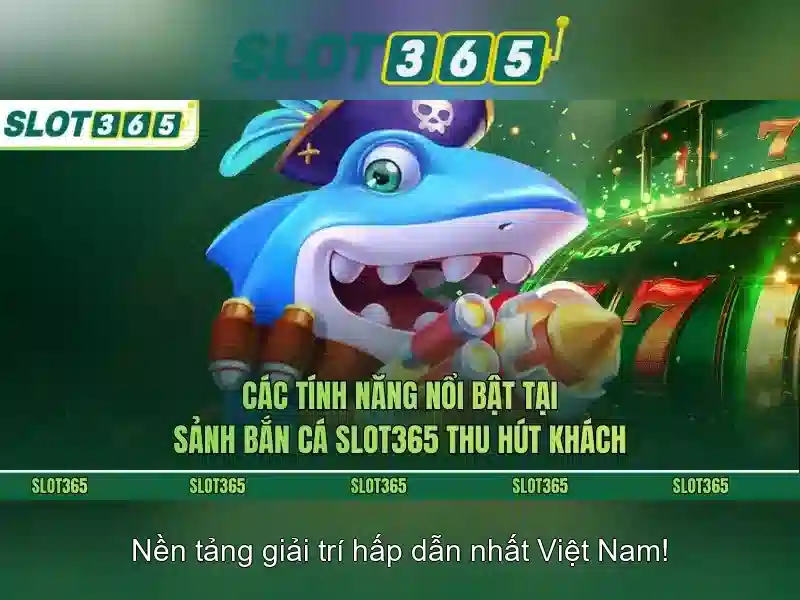 Kê thủ đang quan sát tướng gà trước khi đặt cược tại slot365